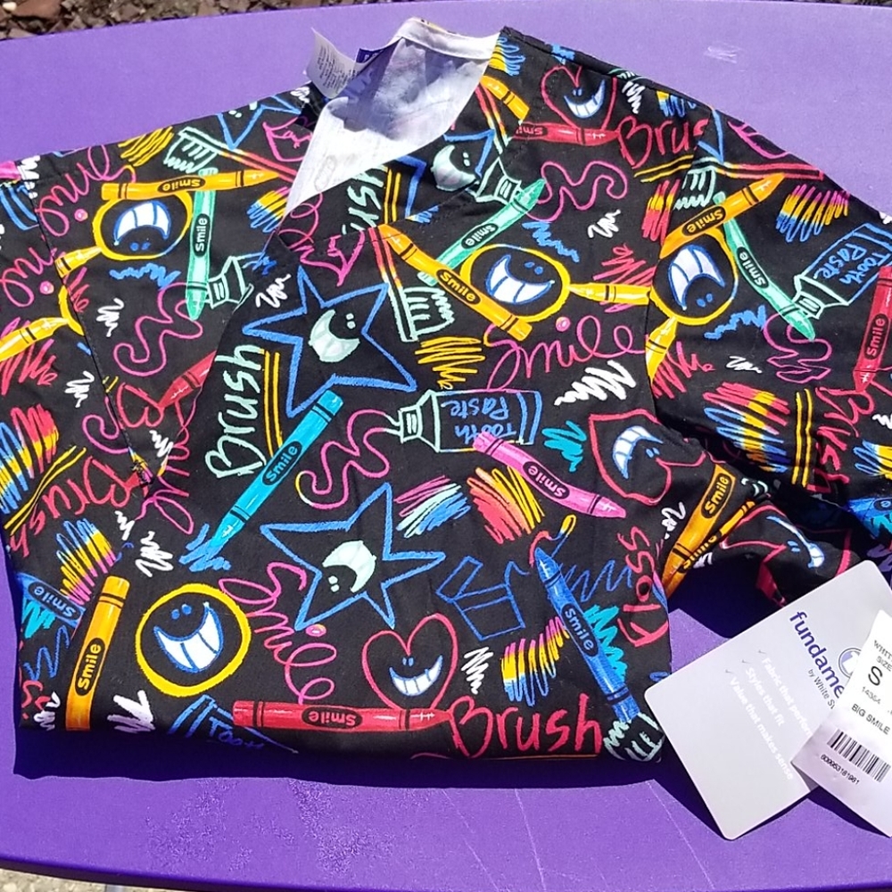 Dental scrub top